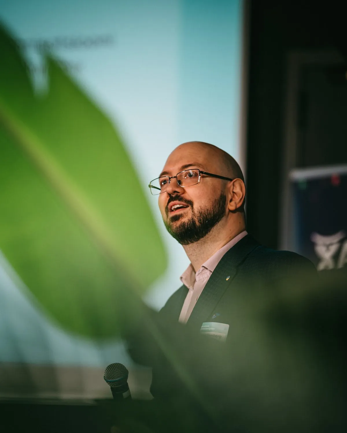 Marko Nemberg konverentsil ettekannet pidamas